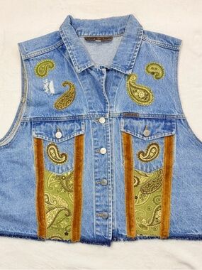 Jones Jeans Light Blue Denim Vest with Olive Paisley and Tan Velvet Trim